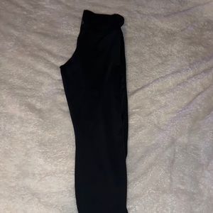Black Nike leggings
